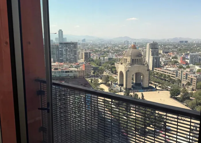 The Reforma 27 Grand Apartment